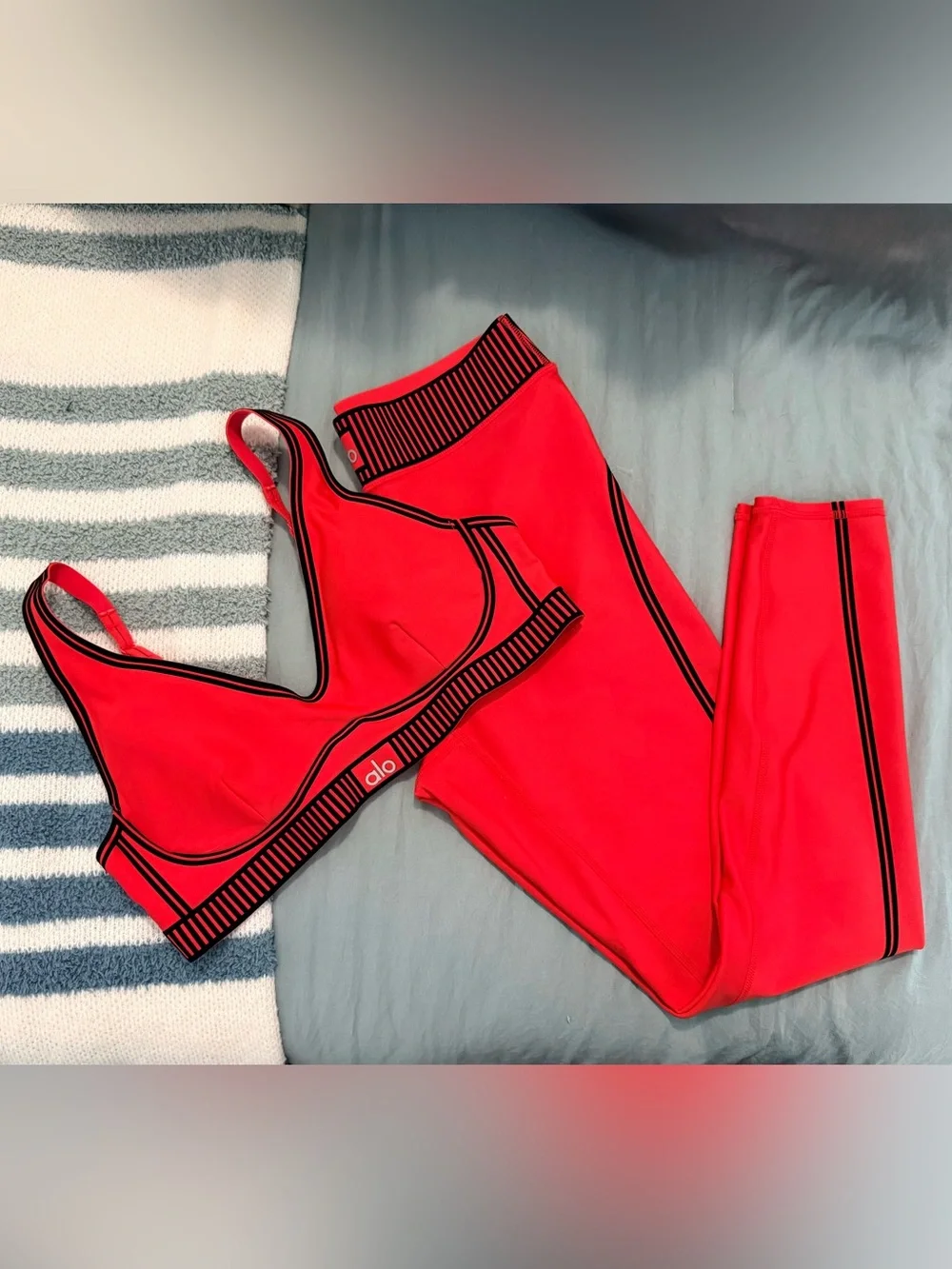 Alo top & bottom set